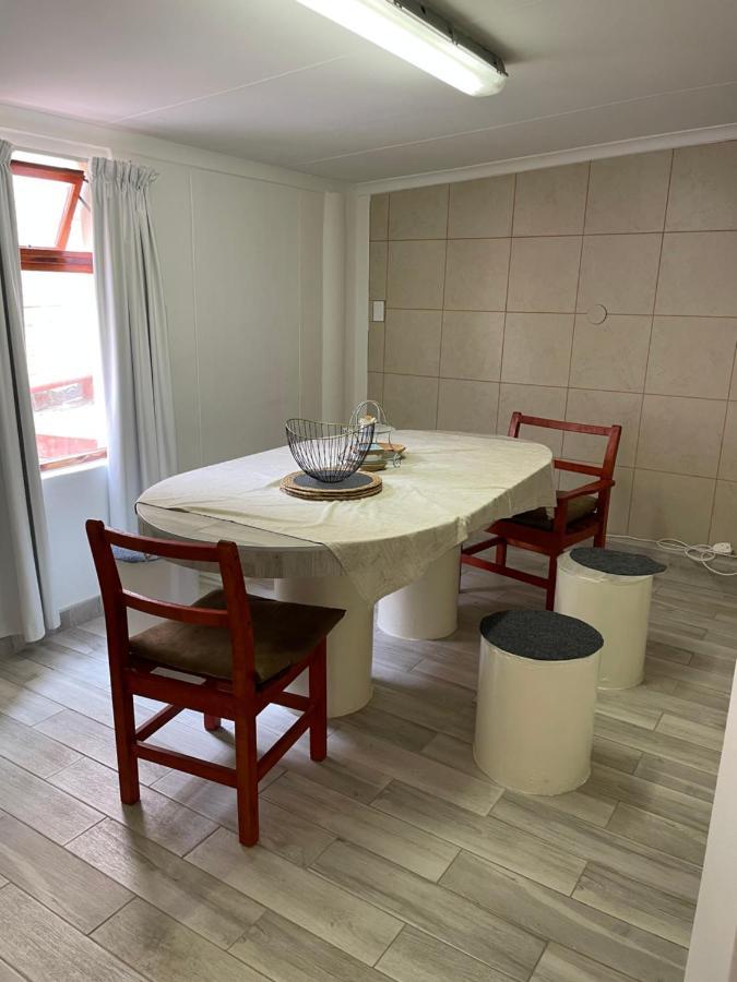 The Oasis Accommodation Lüderitz Eksteriør billede